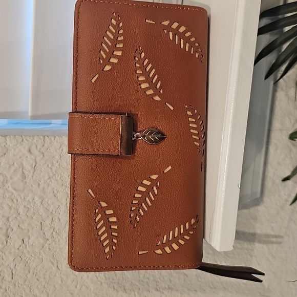 NWOT Vagabond Goods Brown Wallet - Picture 3 of 5
